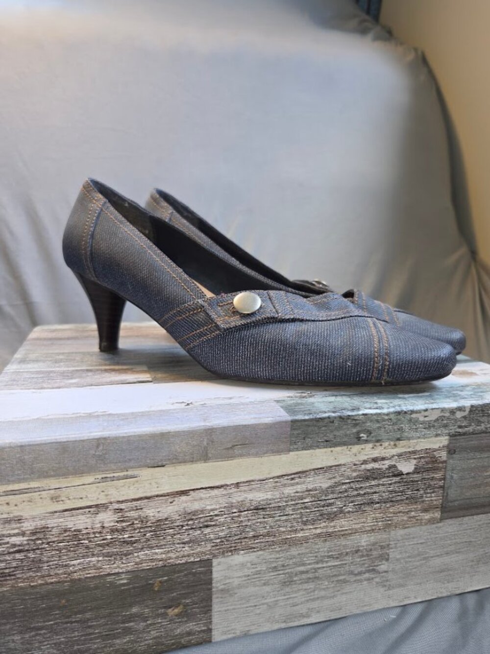 Women's Highlights Denim heels size 6.5